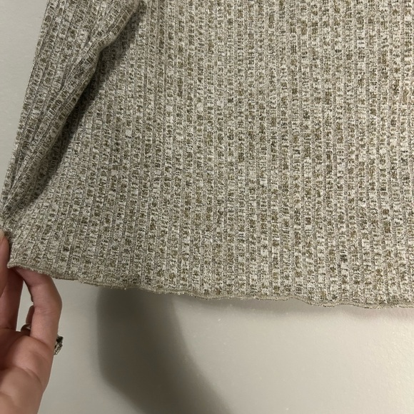 HYFVE Women's Cropped Spaghetti Strap Top, Size L - Picture 3 of 6